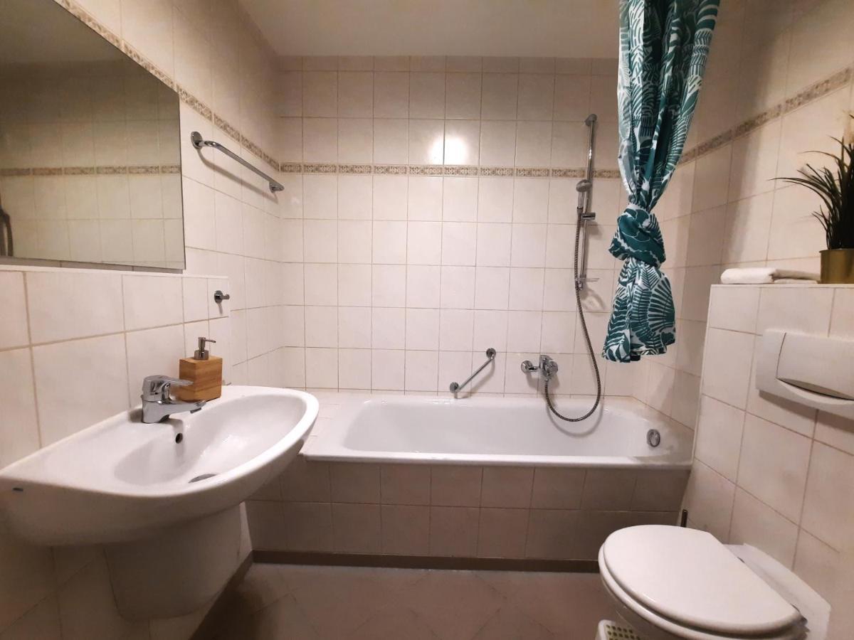 Ruhiges Hinterhof Apartment Im Herzen Der Neustadt Dresden Luaran gambar